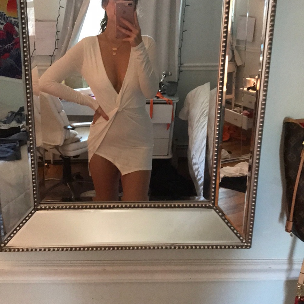 white fashion nova dress size small
